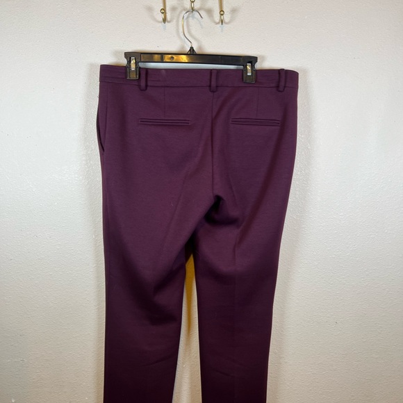 Ann Taylor Rich Purple Straight Leg Cropped Pants. Size 10 - Picture 3 of 5